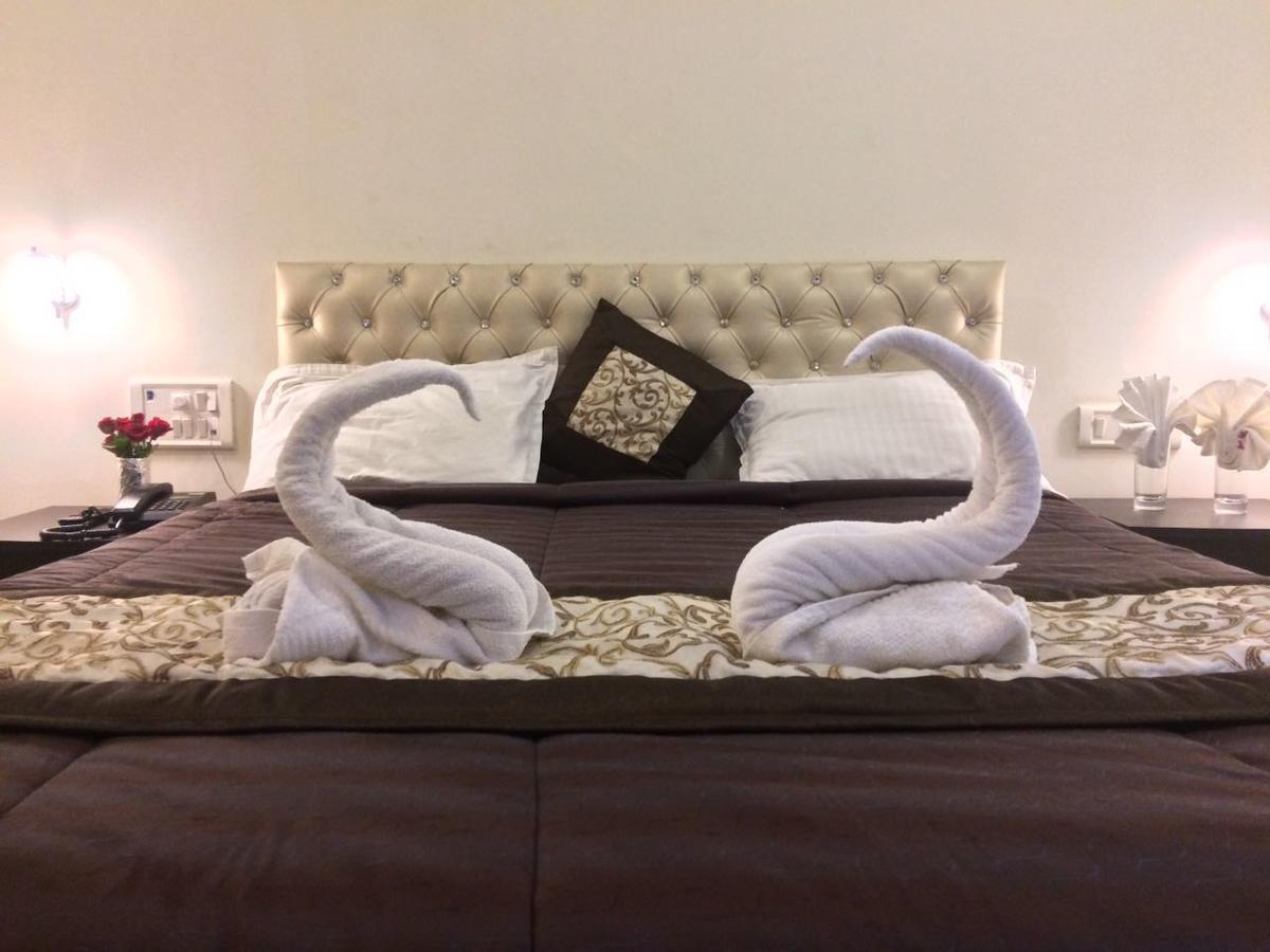 Palms Water Resort Kalyān Extérieur photo